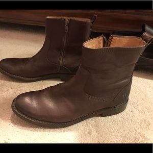 Men’s Frye boots
